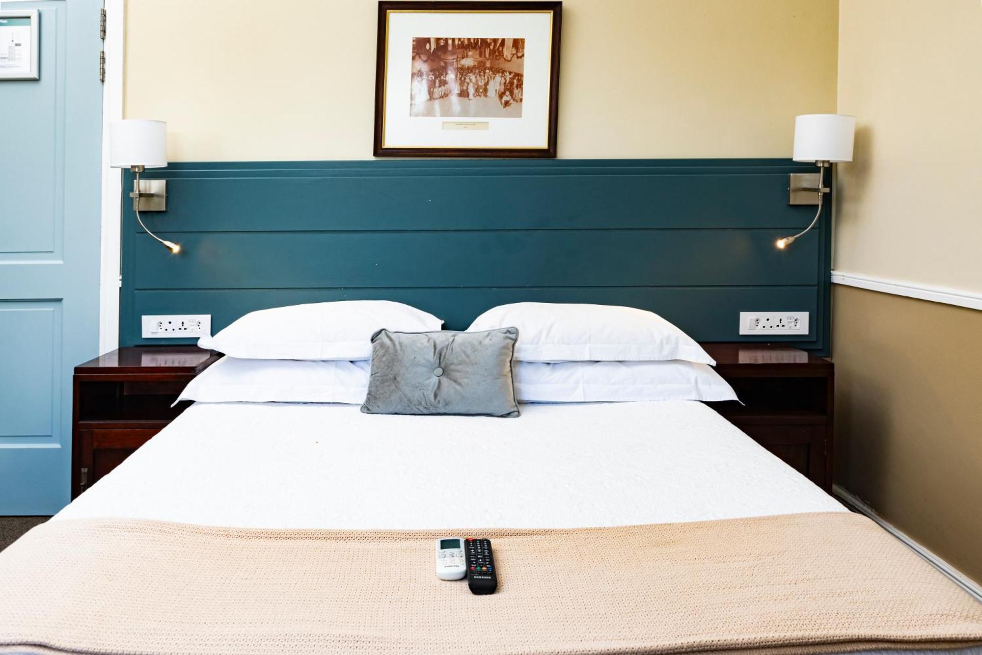 Queen'S Hotel By Bon Hotels Oudtshoorn Eksteriør bilde